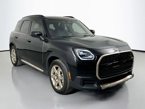 Certified 2025 MINI Cooper Countryman S image 3