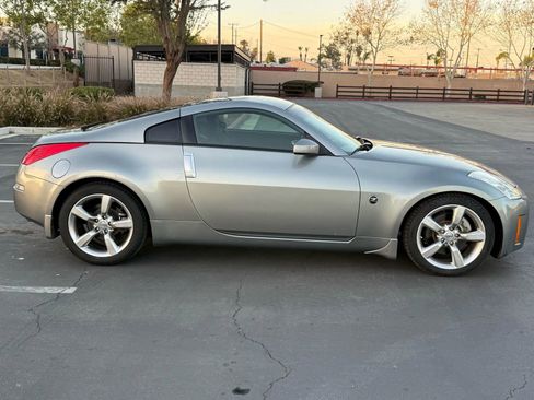 Used 2006 Nissan 350Z Enthusiast image 4