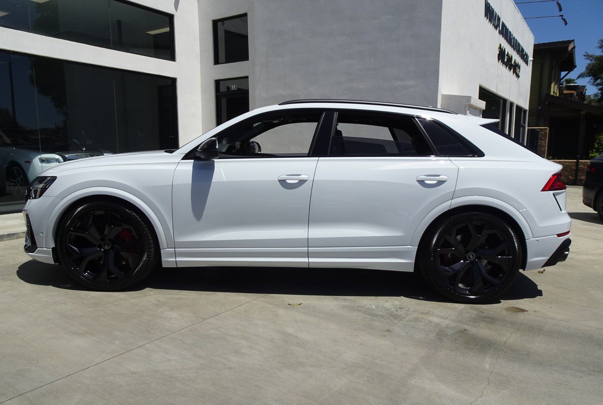 Used 2024 Audi RS Q8 AWD/4WD image 4