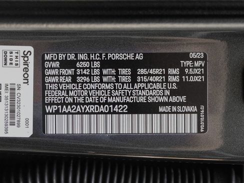 Certified 2024 Porsche Cayenne AWD/4WD image 42