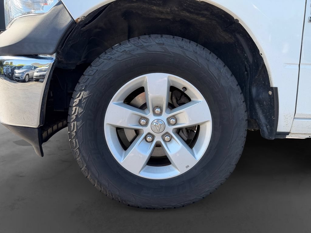 Used 2022 RAM 1500 Classic SLT AWD/4WD image 14