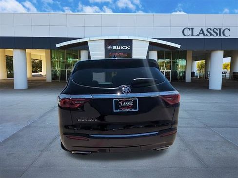 Used 2024 Buick Enclave Premium image 7