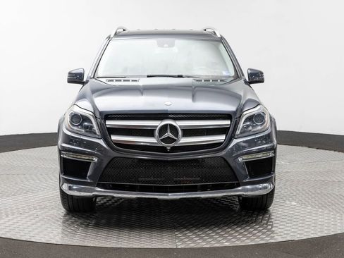 Used 2014 Mercedes-Benz GL 550 4MATIC image 3