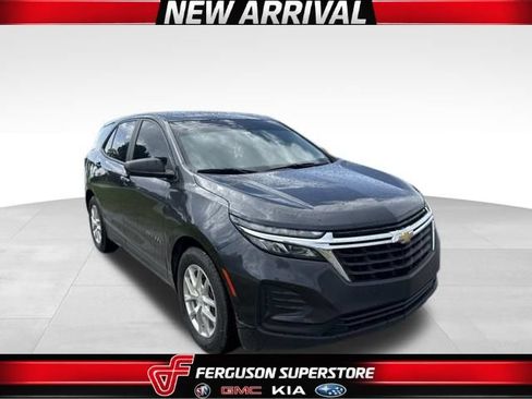 Used 2022 Chevrolet Equinox LS w/ LS Convenience Package FWD image 1