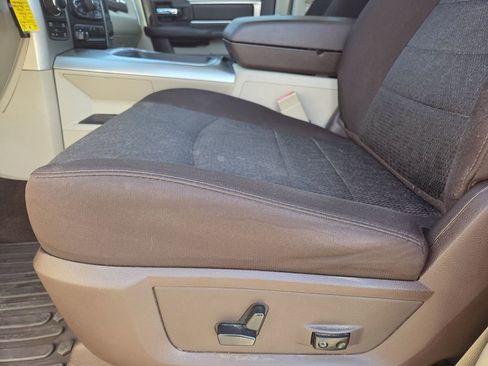 Used 2018 RAM 1500 Big Horn image 15