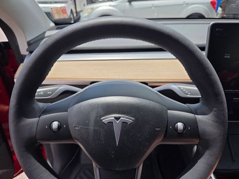 Used 2021 Tesla Model Y 2WD image 27