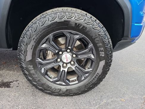 Used 2023 GMC Canyon Elevation w/ Convenience Package image 9