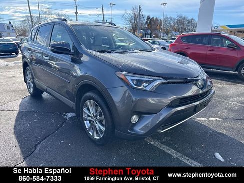 Used 2018 Toyota RAV4 Limited image 1