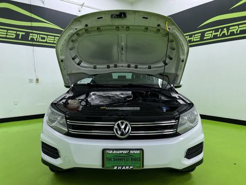 Used 2017 Volkswagen Tiguan Wolfsburg Edition AWD/4WD image 4