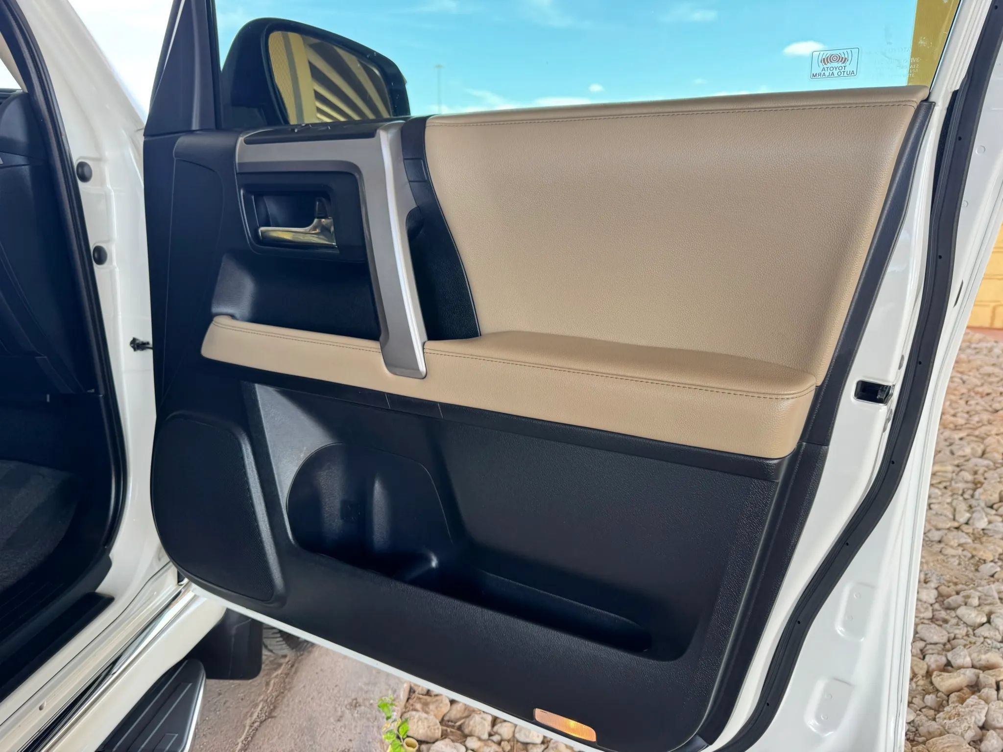 Used 2018 Toyota 4Runner Limited RWD image 26
