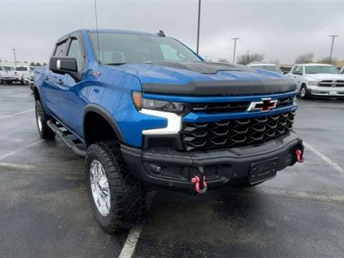 Used 2024 Chevrolet Silverado 1500 ZR2 w/ ZR2 Bison Edition image 4