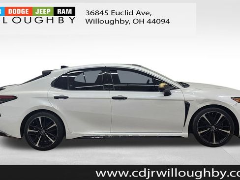 Used 2018 Toyota Camry XSE w/ Driver Assist Package image 4