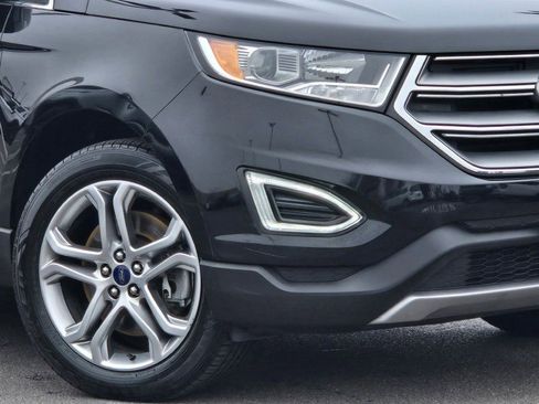 Used 2018 Ford Edge Titanium w/ Technology Package image 2