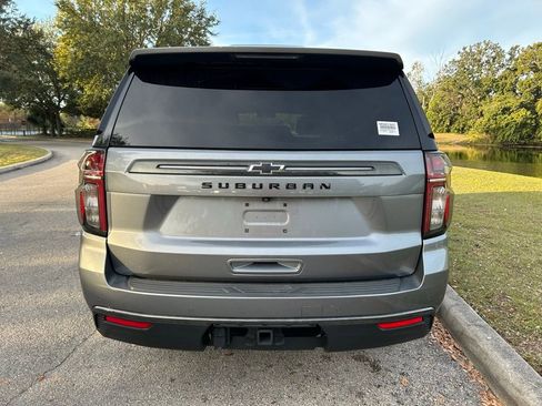 Used 2022 Chevrolet Suburban Z71 w/ Z71 Off-Road Package image 4