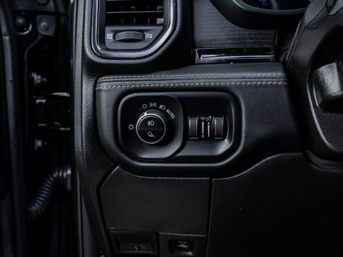 Used 2024 RAM 3500 Limited image 19