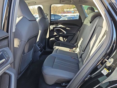 Used 2025 Audi Q5 Premium Plus w/ Premium Plus image 20