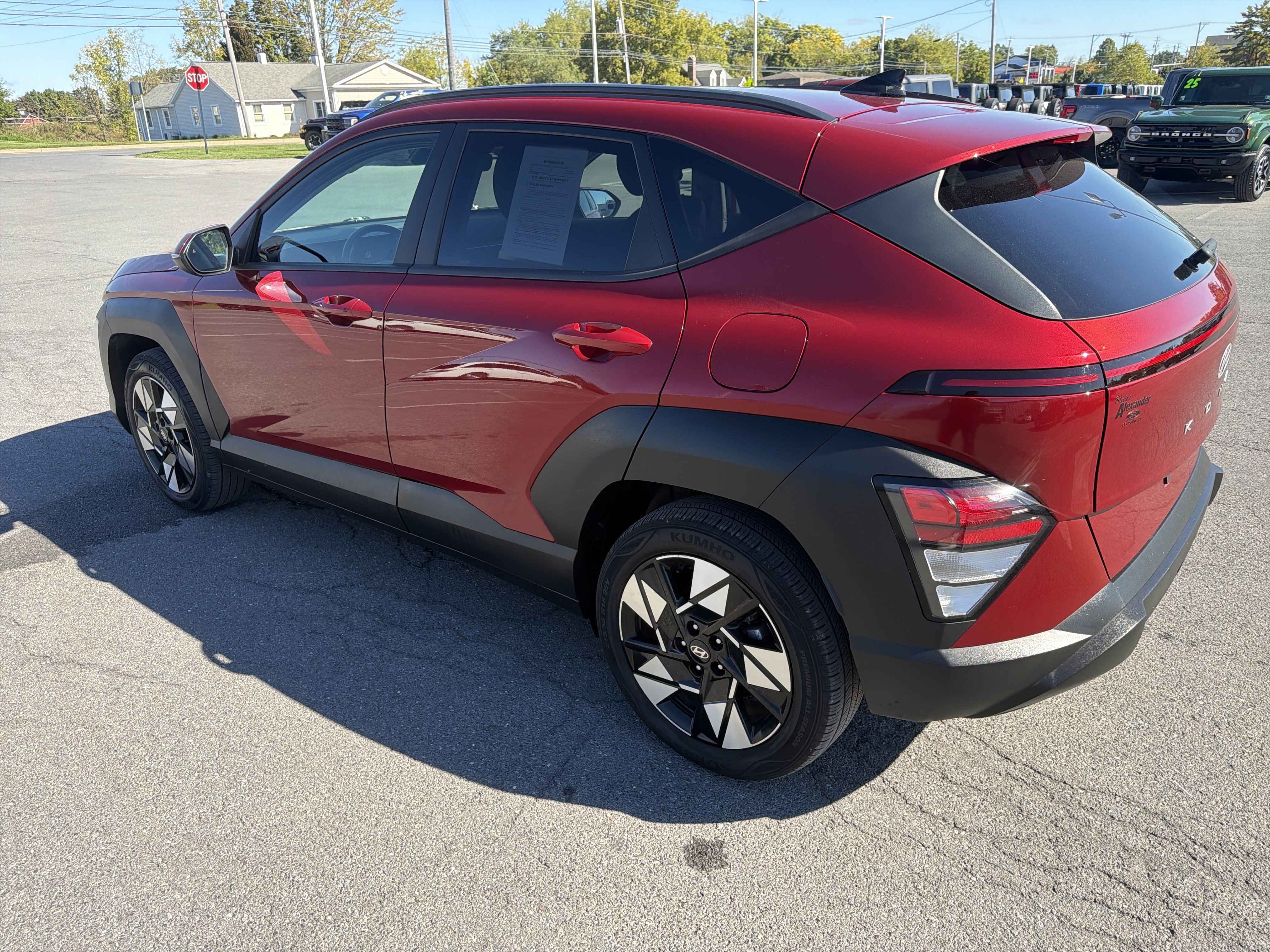 Used 2025 Hyundai Kona SEL FWD image 6