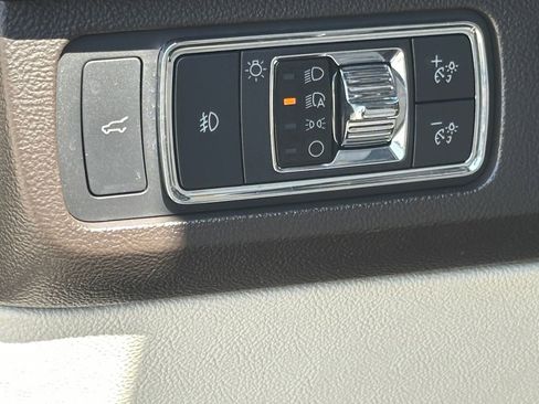 Used 2022 Lincoln Navigator L Black Label image 24