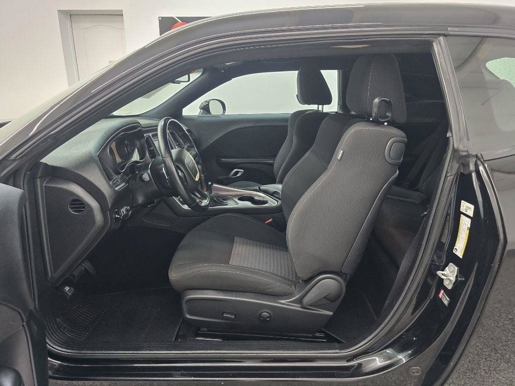 Used 2022 Dodge Challenger GT w/ Blacktop Package AWD/4WD image 11