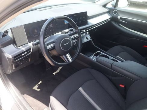 Certified 2025 Hyundai Sonata SEL FWD image 11