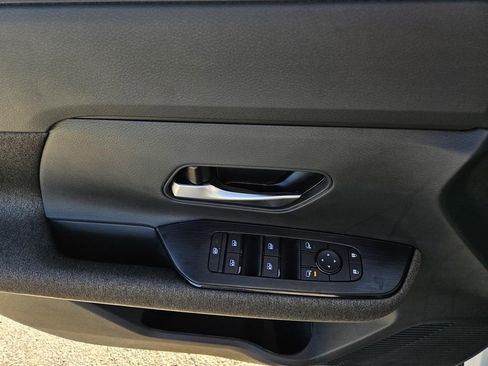 New 2026 Nissan Kicks SV image 10