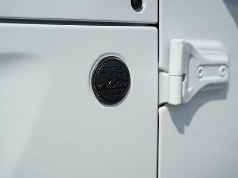 New 2026 Jeep Wrangler Unlimited Sahara AWD/4WD image 37
