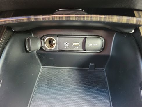 Used 2019 Kia Sorento EX w/ EX Touring Package image 38