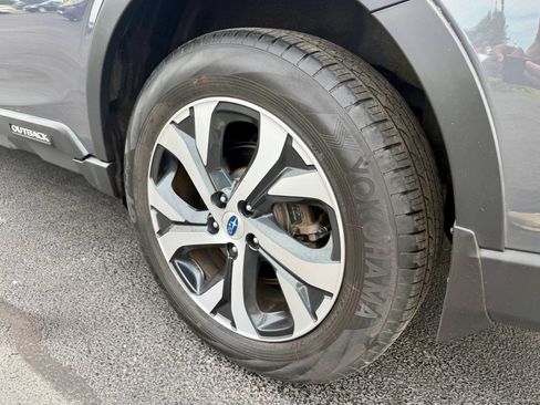 Used 2021 Subaru Outback Limited XT AWD/4WD image 14