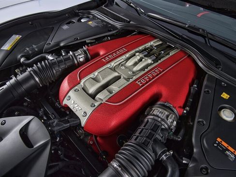 Used 2022 Ferrari 812 GTS RWD image 44