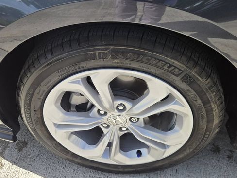 Used 2025 Honda Accord LX image 10