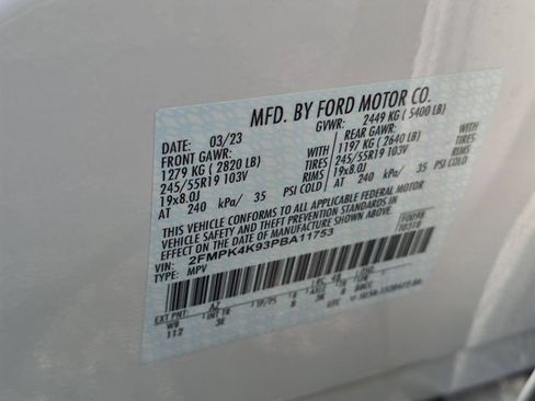 Used 2023 Ford Edge Titanium AWD/4WD image 23