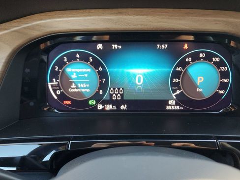 Certified 2024 Volkswagen Atlas SE FWD image 25
