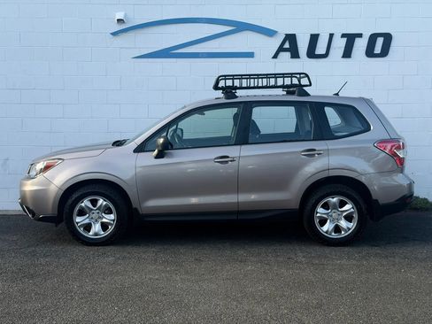 Used 2014 Subaru Forester 2.5i AWD/4WD image 3