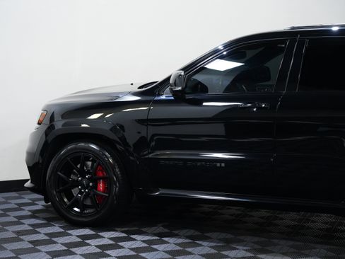 Used 2021 Jeep Grand Cherokee SRT AWD/4WD image 19