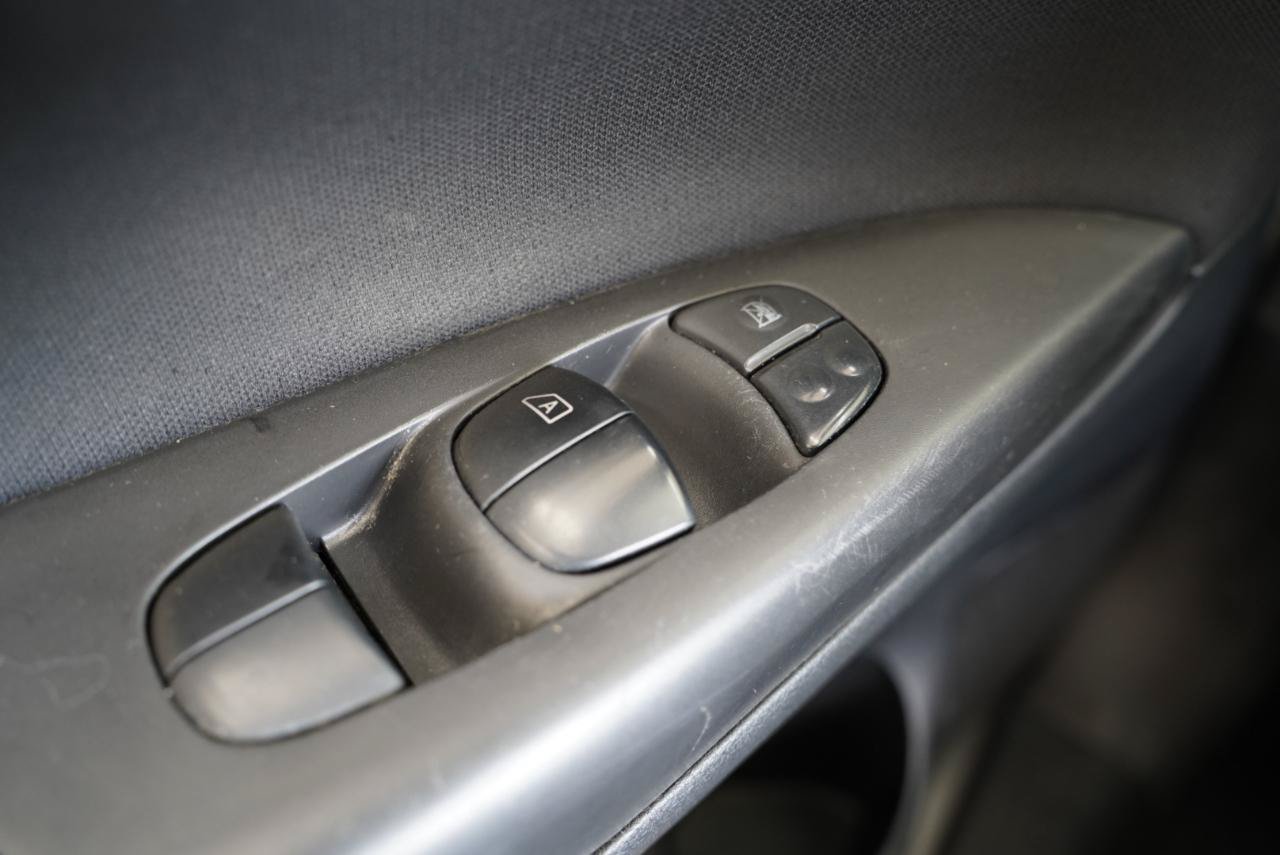 Used 2019 Nissan Sentra S FWD image 11