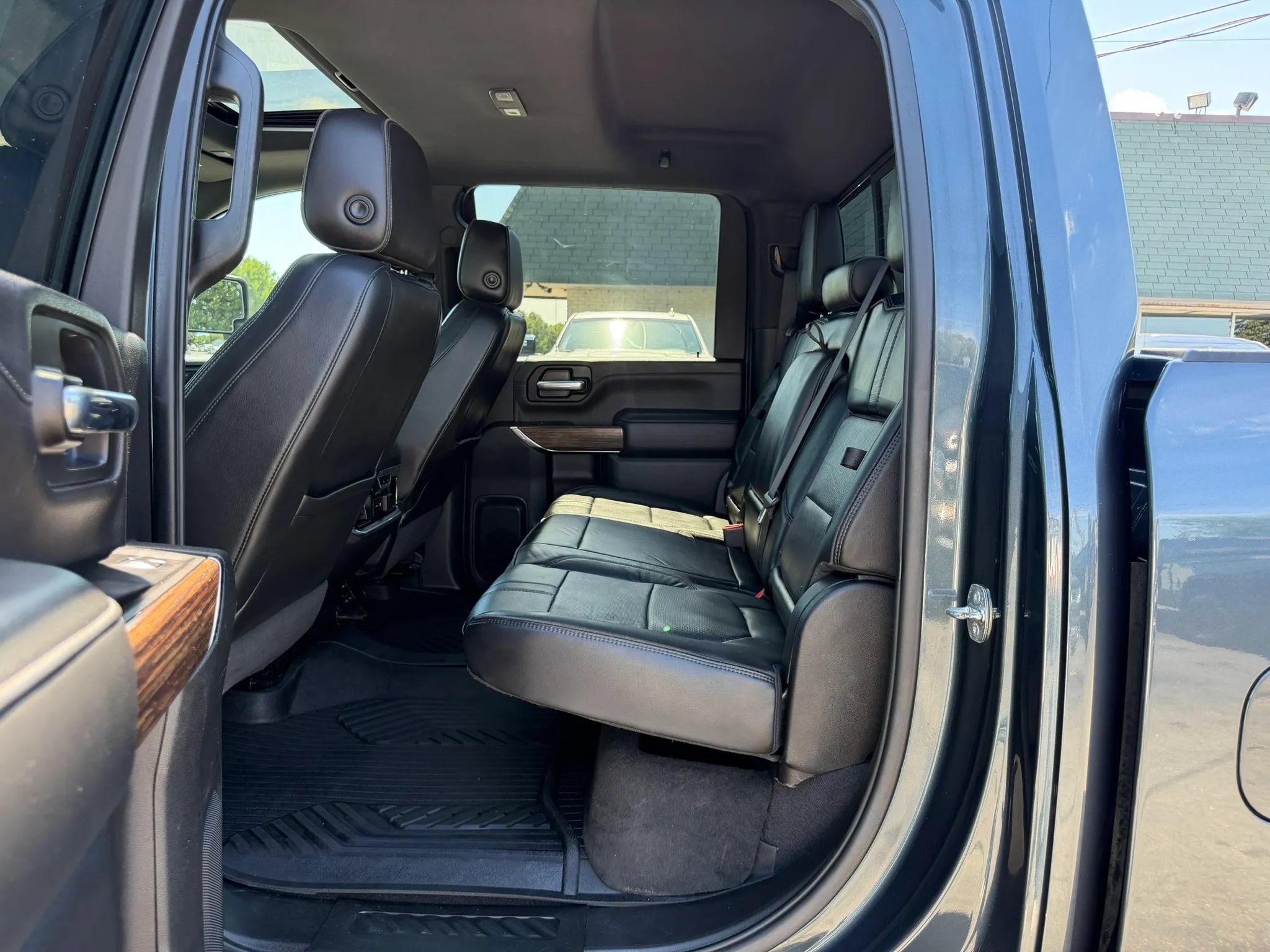 Used 2020 Chevrolet Silverado 2500 High Country w/ Z71 Off-Road Package AWD/4WD image 22