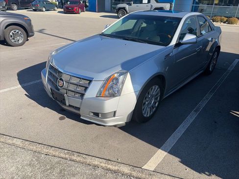 Used 2010 Cadillac CTS Luxury image 2