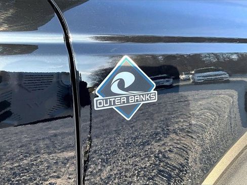 Used 2025 Ford Bronco Outer Banks image 14