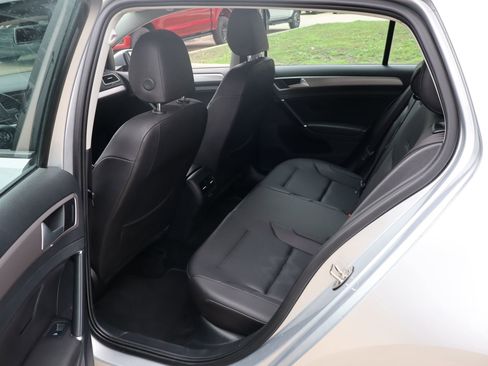 Used 2015 Volkswagen e-Golf SEL Premium FWD image 26