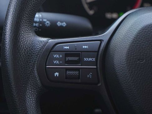 Certified 2024 Honda HR-V LX image 16