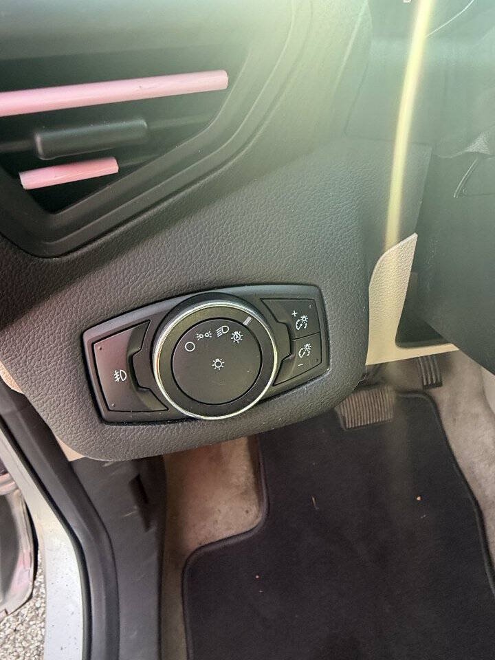 Used 2014 Ford Escape SE w/ Equipment Group 201A FWD image 11