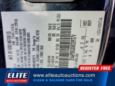 Used 2019 Ford Fusion Titanium image 23