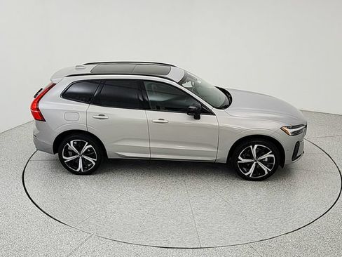 Used 2024 Volvo XC60 B5 Ultimate w/ Protection Package Premier AWD/4WD image 16