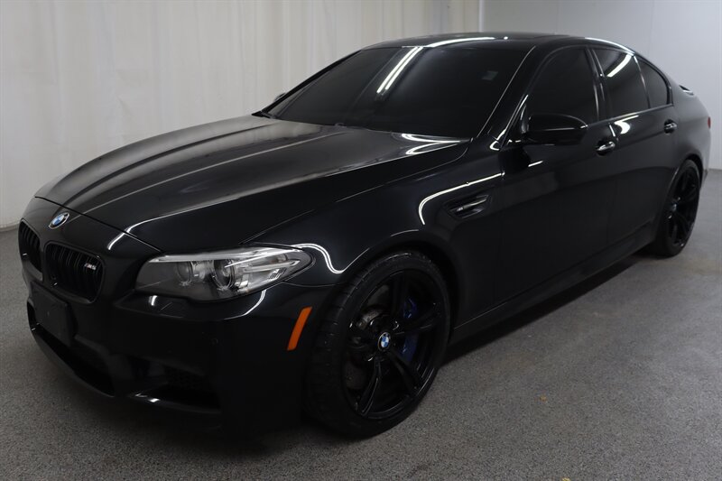 Used 2014 BMW M5 RWD image 3