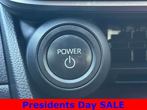 Used 2023 Toyota Prius Prime SE image 24