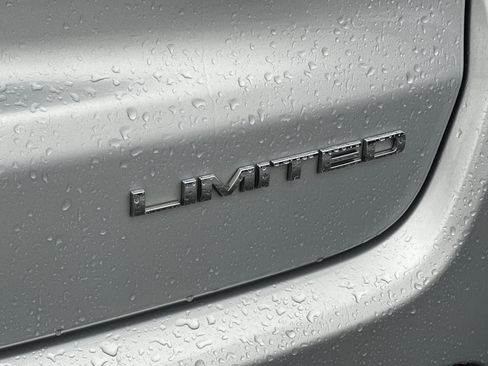 Used 2025 Jeep Compass Limited AWD/4WD image 26