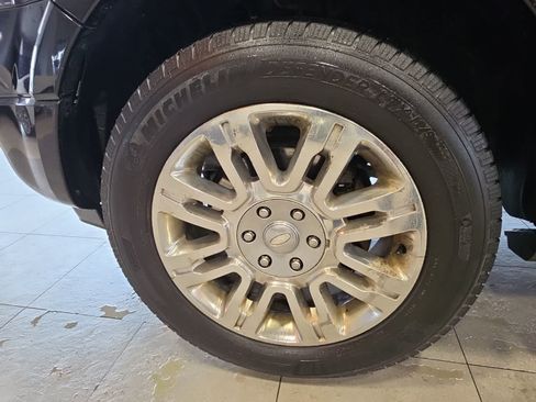 Used 2013 Ford Expedition Limited AWD/4WD image 17