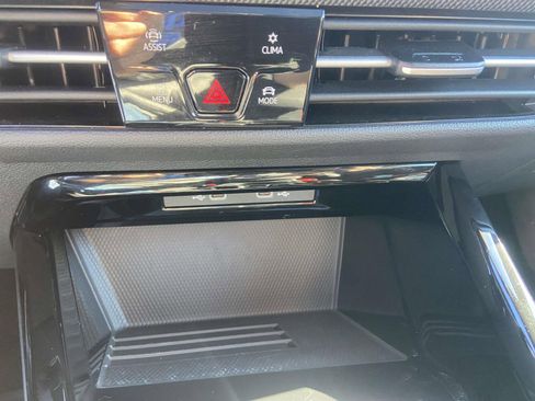 Certified 2025 Volkswagen GTI SE image 28