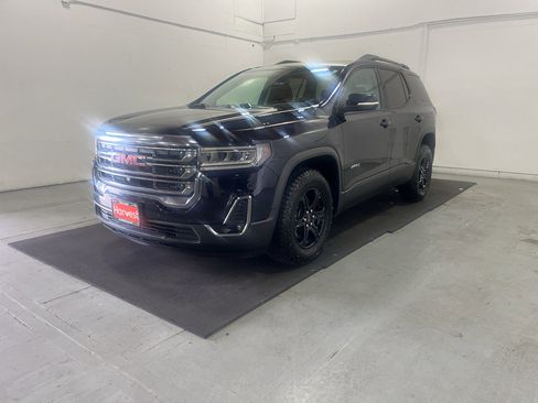 Used 2021 GMC Acadia AT4 w/ Technology Package AWD/4WD image 3