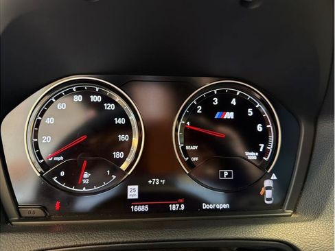 Used 2018 BMW M2 RWD image 15